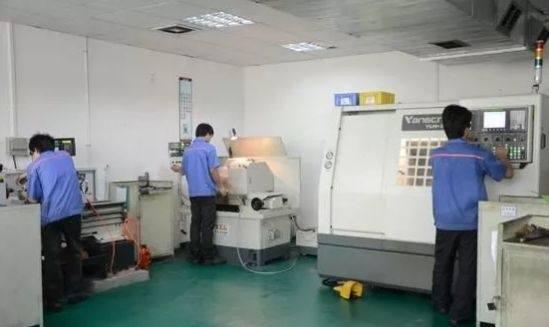 利润与服务之辩 当机械厂老板怒吼“无利不服务”的背后